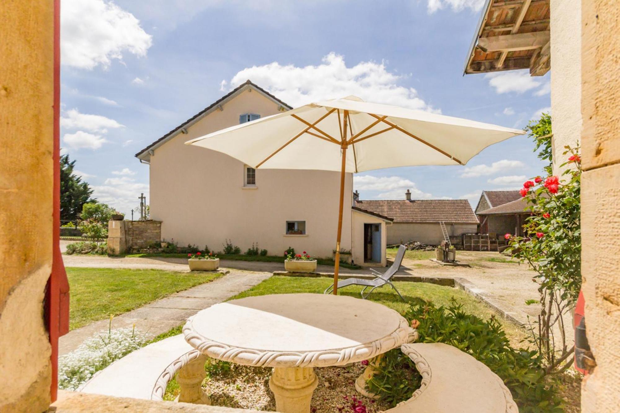 Maison Chaleureuse A Eringes Avec Jardin Et Parking Inclus Екстериор снимка